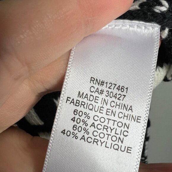 NWT Wildfox Reese Ritzy Fringe Hem Sweater in Black and White V-Neck Size Large - Picture 10 of 11